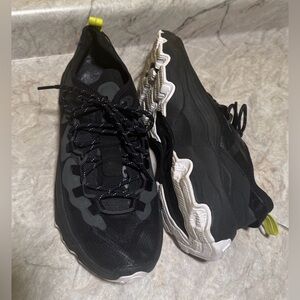 Sorel Black and Gray Sneakers